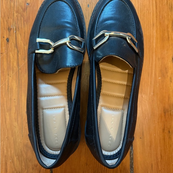 Kelly & Katie Black Loafers with Gold Accent - Picture 3 of 3